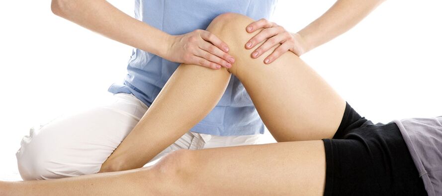 Massageverfahren bei Arthrose des Kniegelenks.