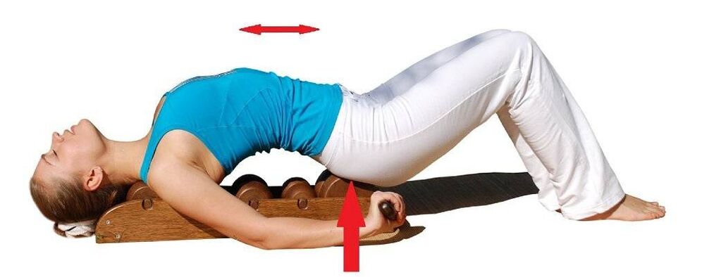 Massagegerät zur Behandlung von spinaler Osteochondrose.